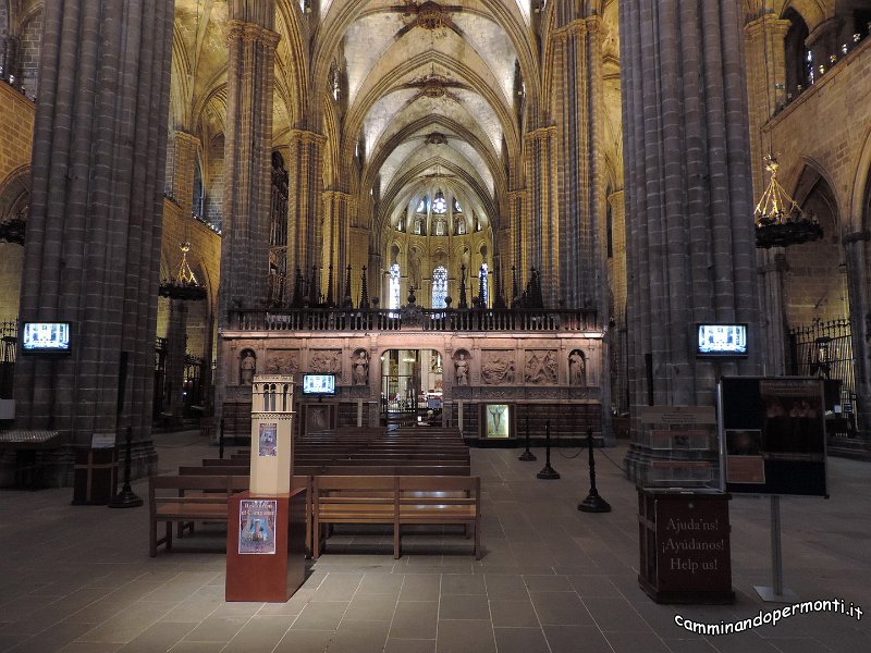 234 Cattedrale Gotica di Barcellona.JPG -           